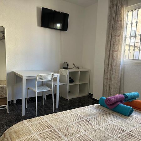 Almeria Centro Habitacion Privada En Apartamento Compartido Kültér fotó