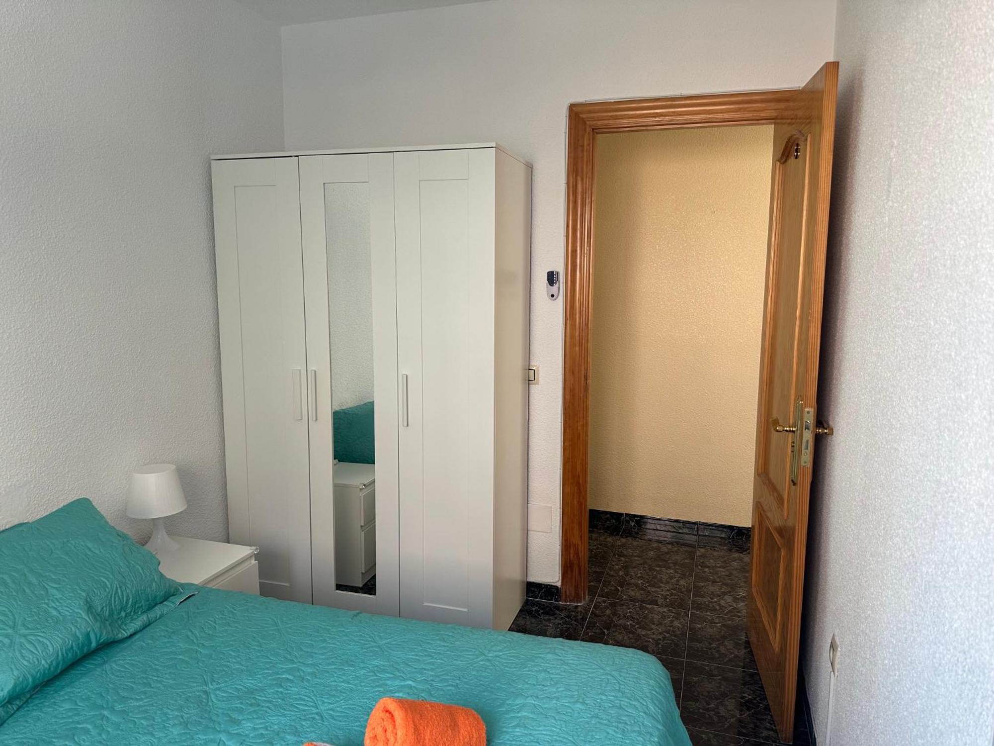 Almeria Centro Habitacion Privada En Apartamento Compartido Kültér fotó