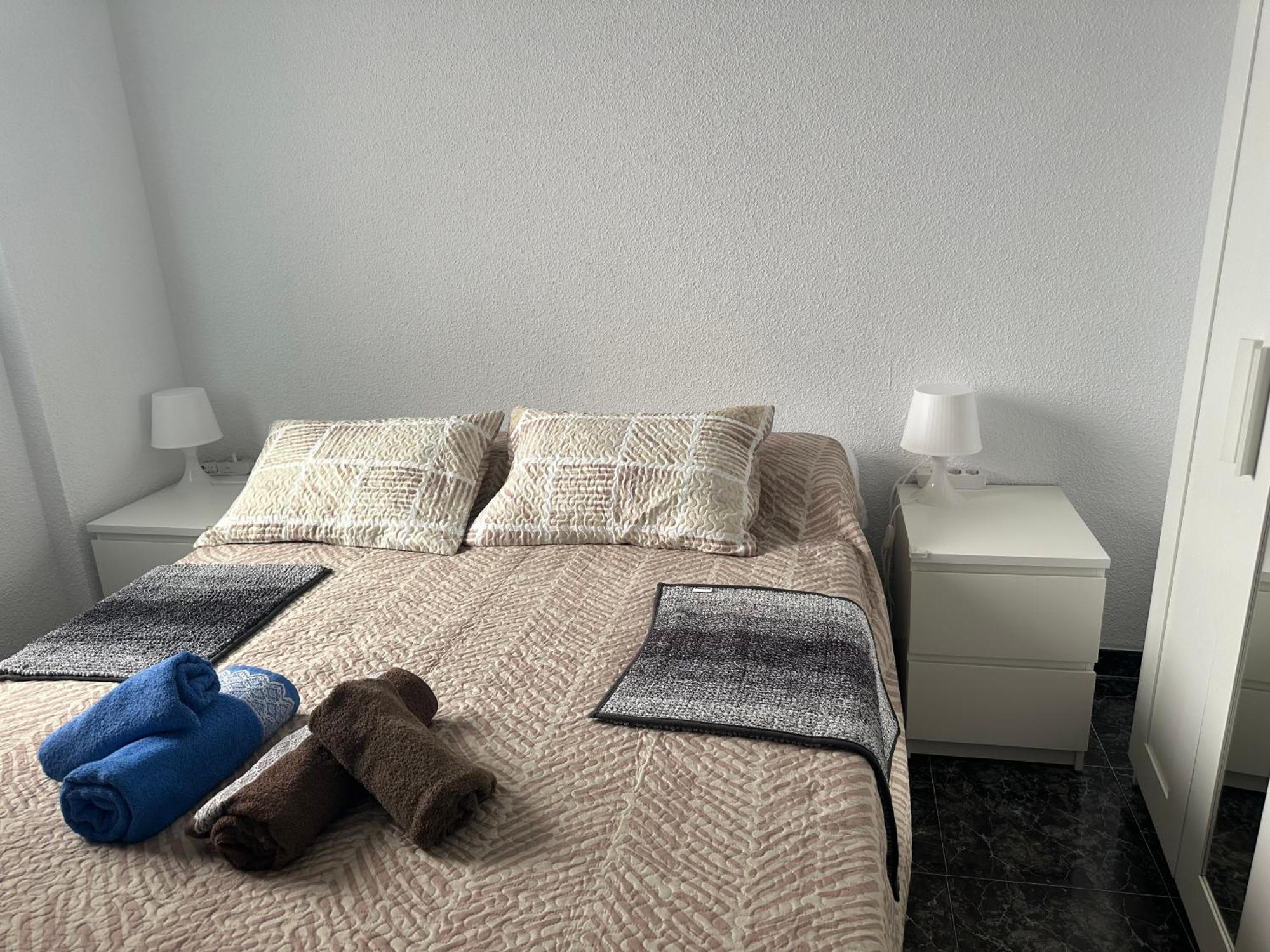 Almeria Centro Habitacion Privada En Apartamento Compartido Kültér fotó