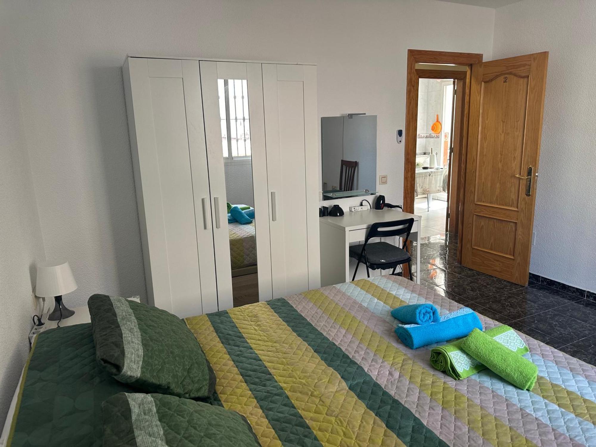 Almeria Centro Habitacion Privada En Apartamento Compartido Kültér fotó