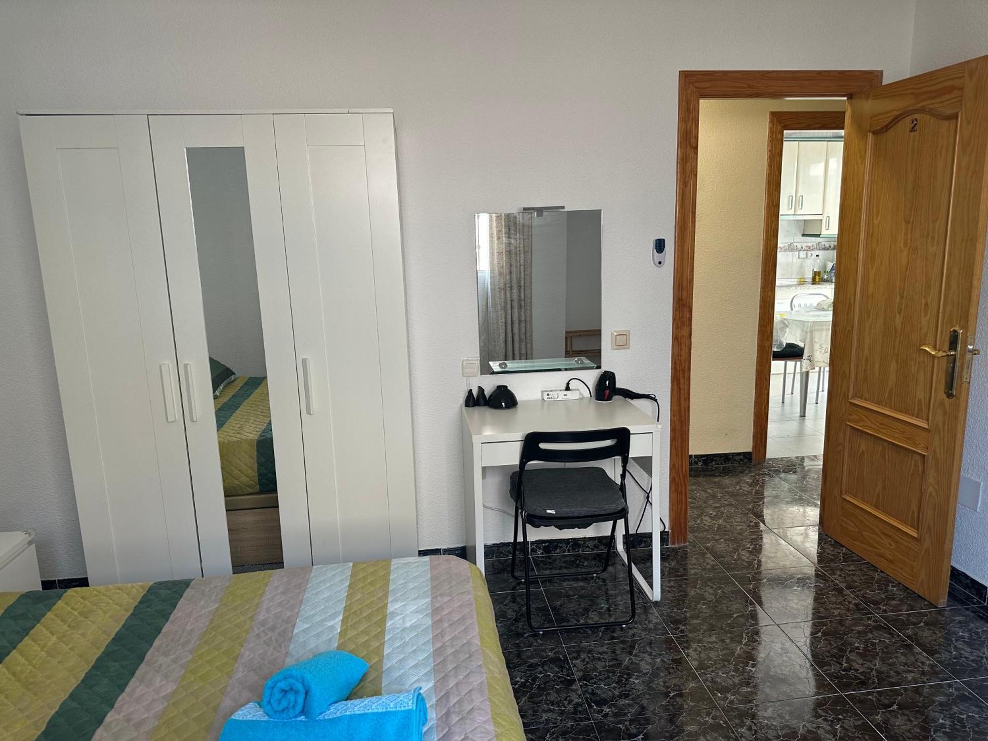 Almeria Centro Habitacion Privada En Apartamento Compartido Kültér fotó