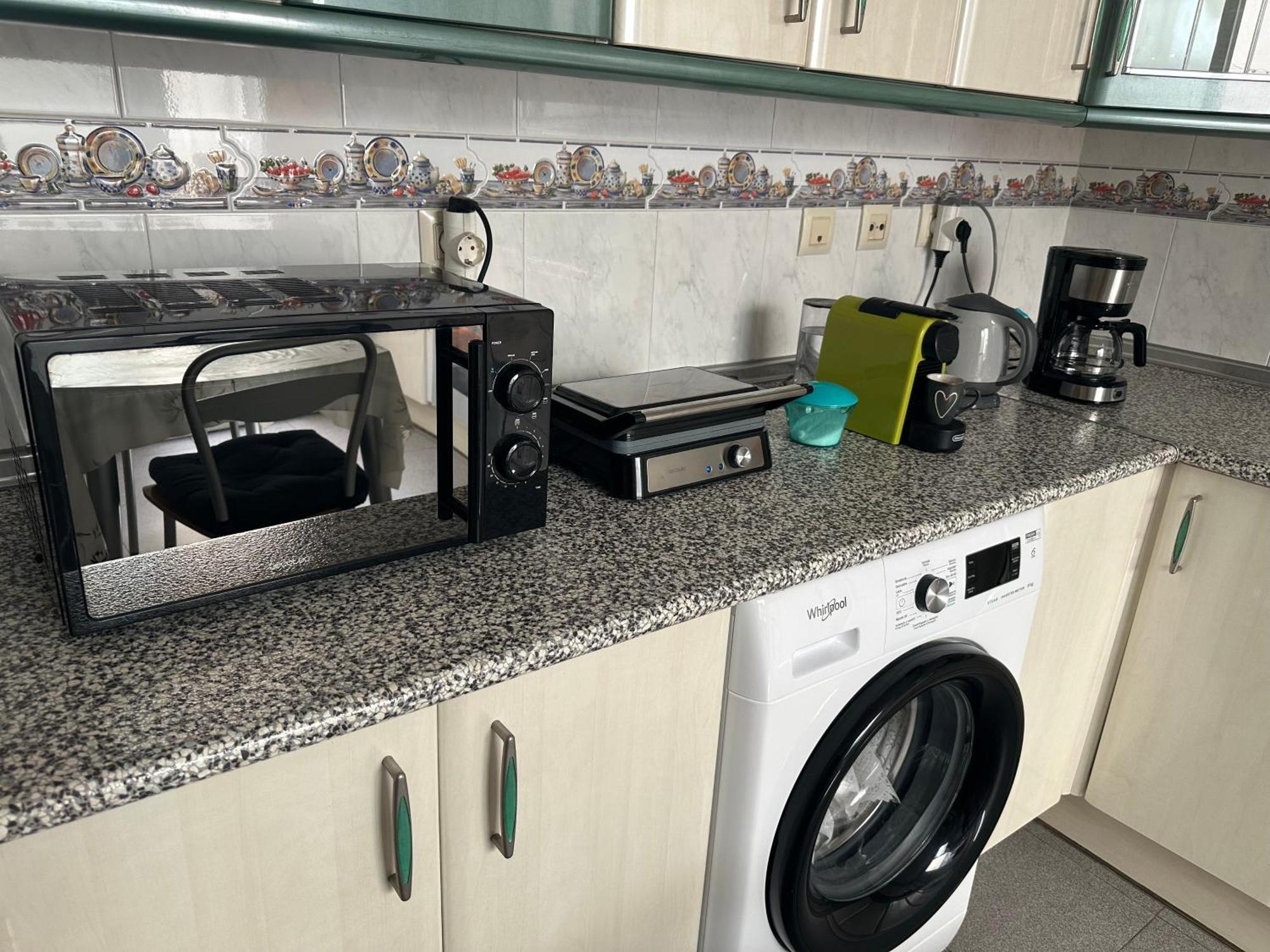 Almeria Centro Habitacion Privada En Apartamento Compartido Kültér fotó