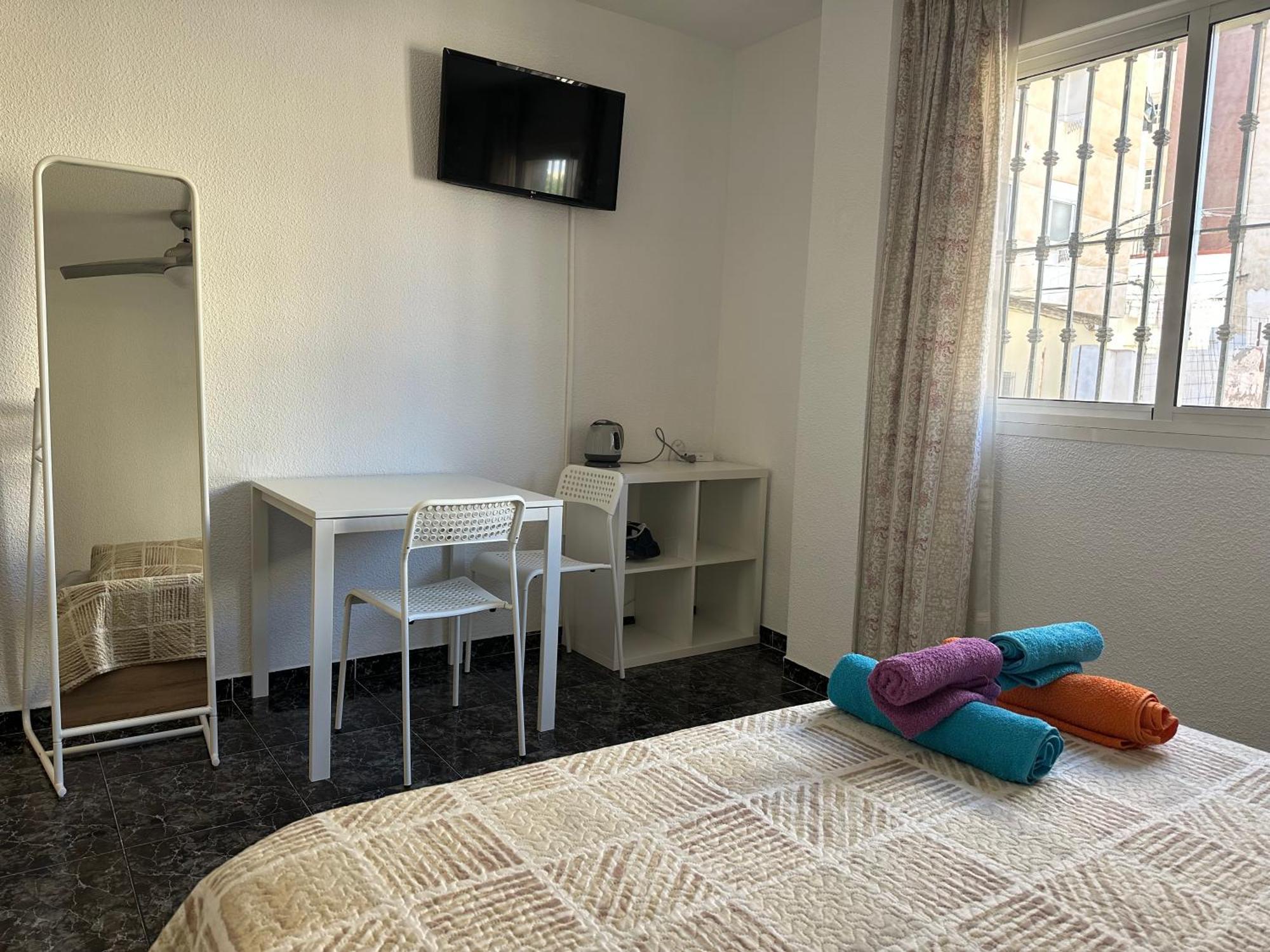 Almeria Centro Habitacion Privada En Apartamento Compartido Kültér fotó